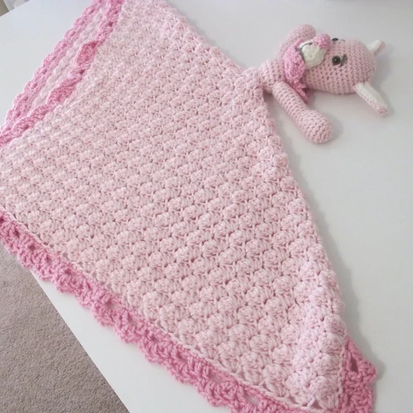 Newborn baby pink crochet lovey blanket 28" x 31" EUC - Picture 2 of 5